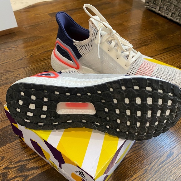 ULTRABOOST 19 'CLEAR BROWN - Picture 3 of 5